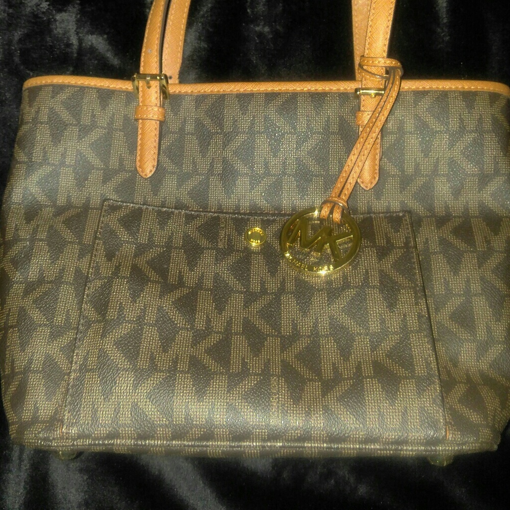 Michael Kors brown jet set medium tote